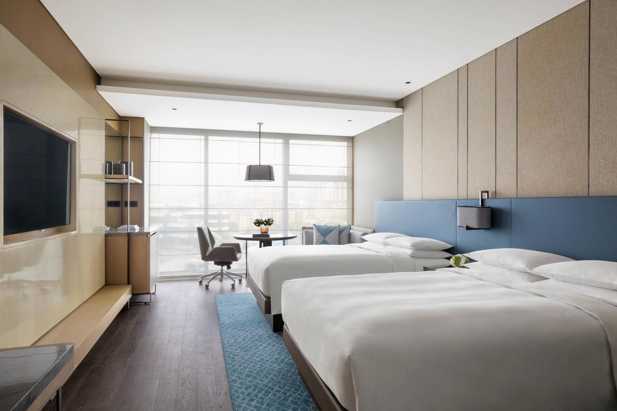 Xuzhou Marriott Hotel Lakeview Exterior photo